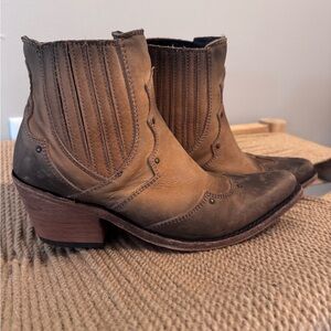 Liberty Black Distressed stone washed western boot